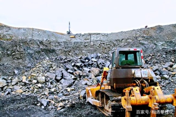 赤峰釩鈦磁鐵礦招聘電話號(hào)碼-第1張圖片