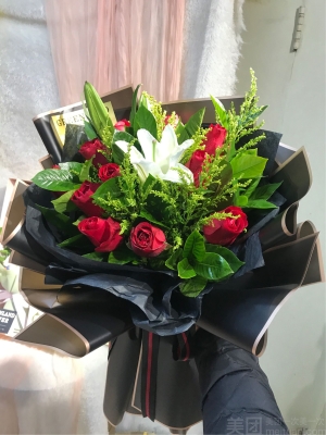 赤峰路邊鮮花店電話多少號(hào)-第1張圖片