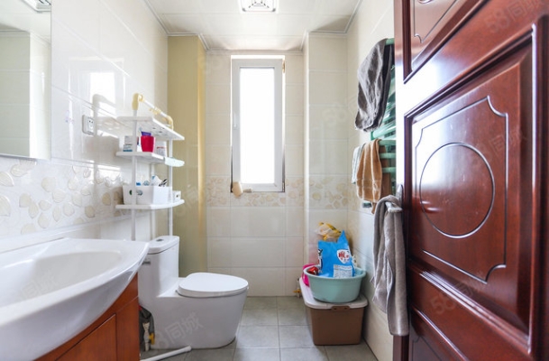 赤峰永夜理發(fā)店地址電話號碼-第1張圖片