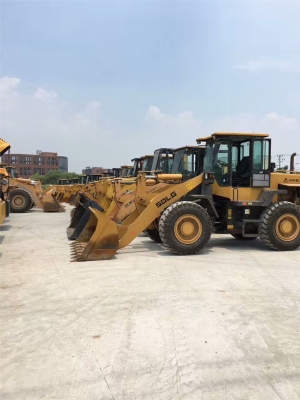 赤峰廢舊鏟車市場(chǎng)電話地址查詢-第1張圖片