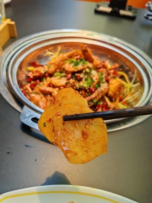 赤峰哪賣鴨爪好吃啊電話多少-第1張圖片