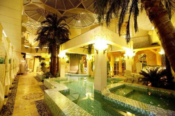 赤峰洗浴團(tuán)購過夜電話是多少號-第1張圖片