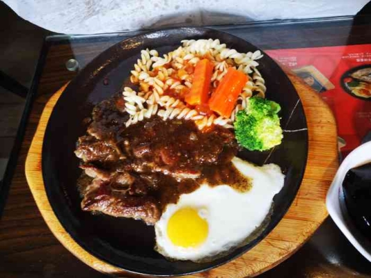 赤峰餓了么老板電話是多少號-第1張圖片