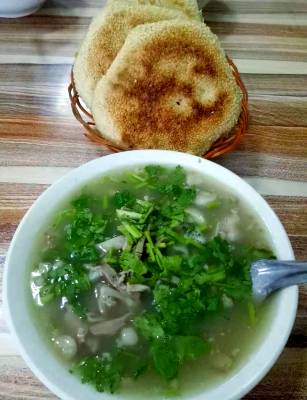 赤峰賣羊雜湯的電話地址是多少-第1張圖片