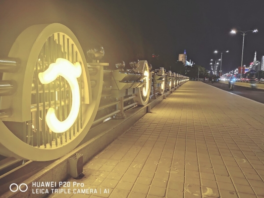 赤峰華為換屏電話地址是多少號-第1張圖片