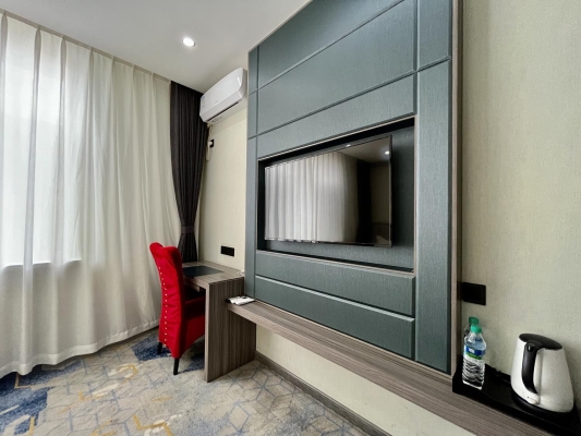 赤峰二奢門店地址查詢電話號碼-第1張圖片