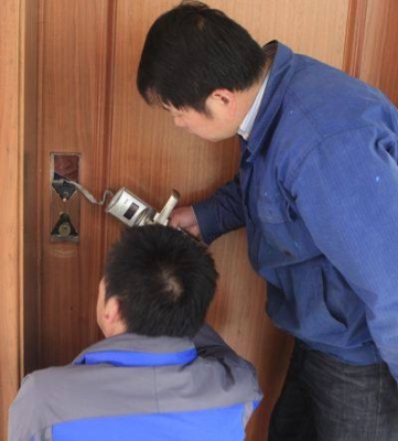 巴林左旗開鎖電話是多少-第1張圖片