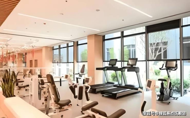 赤峰市龍棲賓館地址電話號碼-第1張圖片