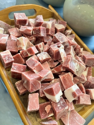 赤峰市冰煮羊肉店電話號(hào)碼-第1張圖片