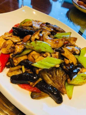 赤峰優(yōu)優(yōu)酸奶店電話多少號-第1張圖片