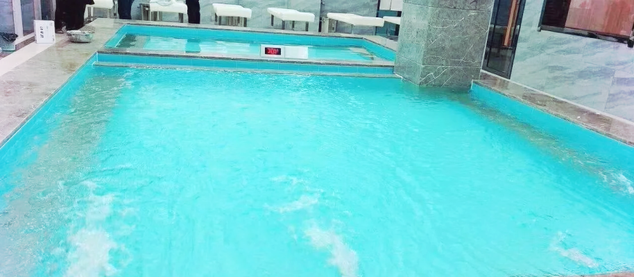 赤峰浴池環(huán)境好點(diǎn)的-第1張圖片