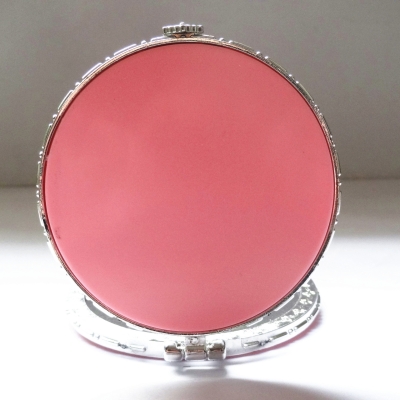 赤峰室內(nèi)鏡子廠家電話號(hào)碼查詢(xún)-第1張圖片