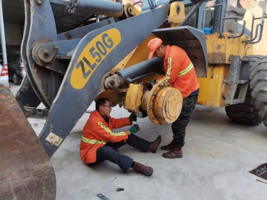 赤峰市裝載機(jī)維修電話號(hào)碼-第1張圖片