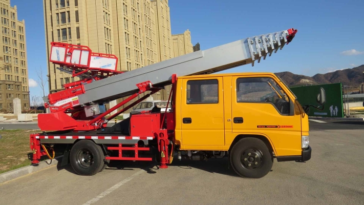 赤峰投料車廠家電話地址查詢-第1張圖片