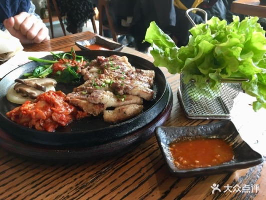 赤峰市美食烤豬肉店電話號(hào)碼-第1張圖片