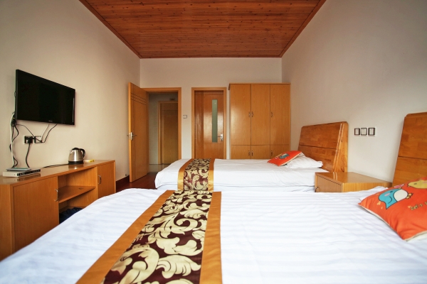 赤峰西高速口農(nóng)家樂電話號碼-第1張圖片