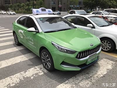 赤峰起亞出租車(chē)電話(huà)多少號(hào)-第1張圖片