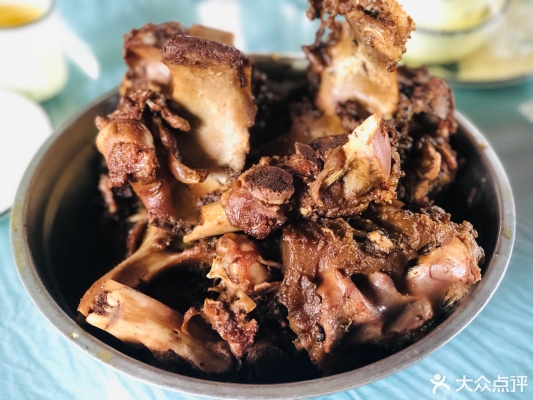 赤峰青牧里牛肉館電話地址查詢-第1張圖片