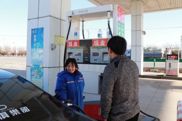 赤峰黑車加油站電話多少號(hào)-第1張圖片