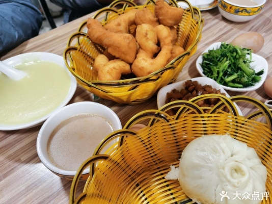 赤峰市敖漢旗蒙餐酒店電話號碼-第1張圖片