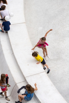 赤峰室外旱冰場(chǎng)地址電話號(hào)碼-第1張圖片