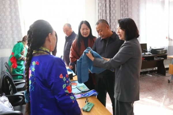 赤峰手工仿真花店電話多少號(hào)-第1張圖片