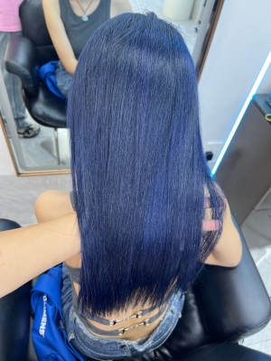 赤峰市藍(lán)色發(fā)色店電話號(hào)碼-第1張圖片