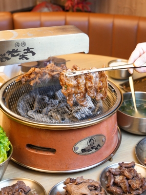 赤峰烤肉小館電話多少啊-第1張圖片