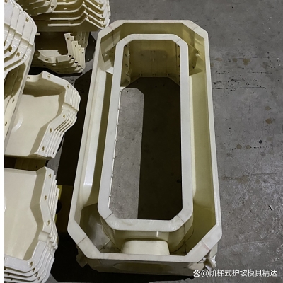 赤峰箱式護坡模具廠家電話多少-第1張圖片