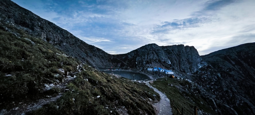 赤峰租沖鋒衣電話多少啊-第1張圖片