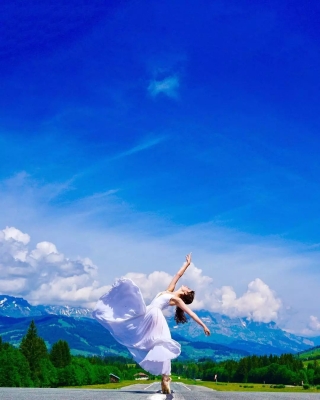 赤峰古典舞舞團招聘電話號碼-第1張圖片