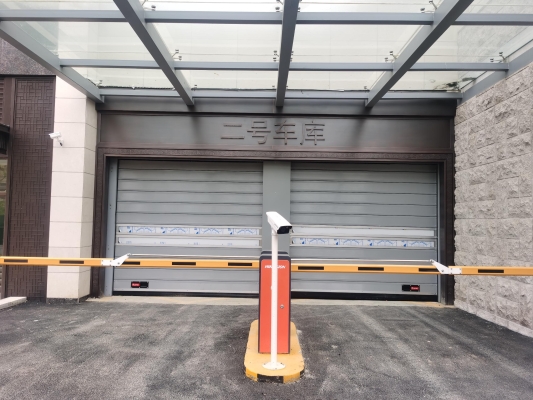 赤峰安裝卷簾門廠家電話號碼-第1張圖片