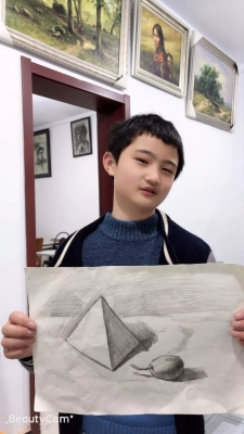 赤峰馨藝畫(huà)室電話號(hào)碼查詢是多少-第1張圖片