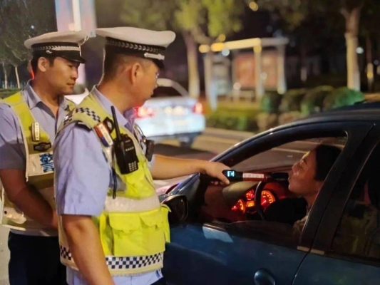 赤峰市交管局值班電話號碼-第1張圖片