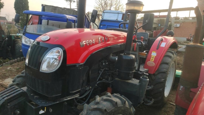 拖拉機(jī)出售赤峰電話號(hào)碼-第1張圖片