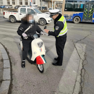 赤峰頭盔修復(fù)店電話多少號(hào)-第1張圖片