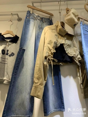 赤峰淺秋服裝店地址電話號碼-第1張圖片