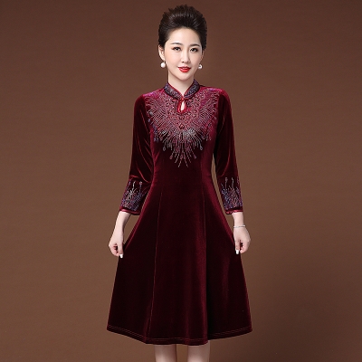 赤峰媽媽禮服店電話號(hào)碼查詢-第1張圖片