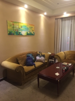 赤峰眾聯(lián)廣場(chǎng)兼職電話(huà)號(hào)碼查詢(xún)-第1張圖片