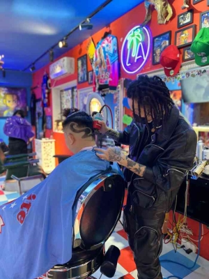 赤峰老頭剪發(fā)電話多少號啊-第1張圖片