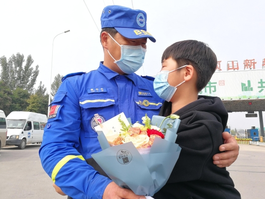 赤峰鷹阜救援隊(duì)電話地址是多少-第1張圖片