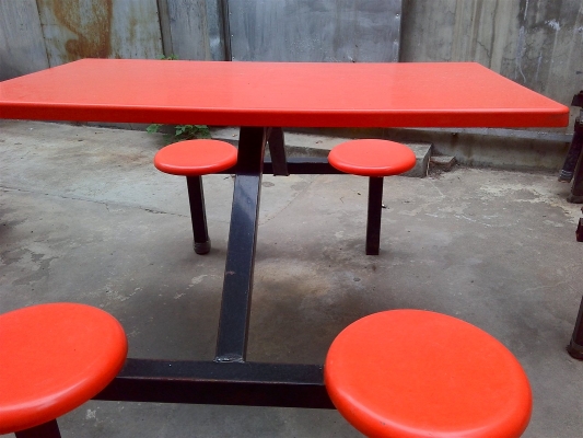 赤峰二手閑置餐桌轉(zhuǎn)讓電話號碼-第1張圖片