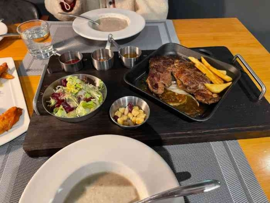 比德披薩赤峰店電話地址是多少-第1張圖片