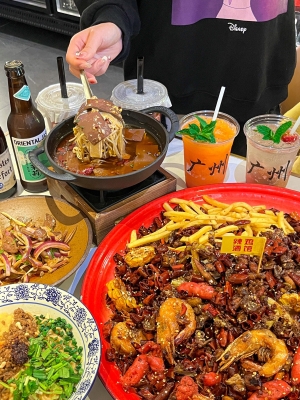 赤峰深藏小酒館電話號碼多少-第1張圖片