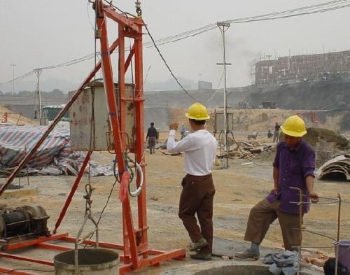 赤峰人工挖孔電話號碼查詢是多少-第1張圖片