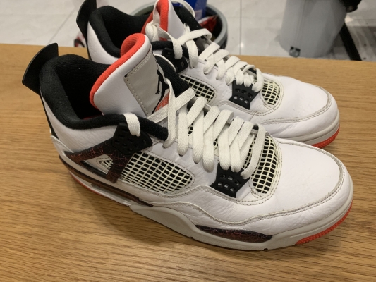 赤峰球鞋修理店電話多少號(hào)-第1張圖片