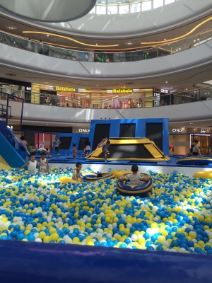 赤峰萬達(dá)廣場(chǎng)招人嗎電話號(hào)碼-第1張圖片