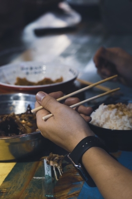 赤峰市維多利小吃街電話號碼-第1張圖片