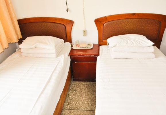 赤峰平莊紅娘店電話號碼查詢-第1張圖片