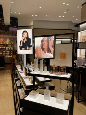 赤峰老秦化妝品專柜電話號碼-第1張圖片